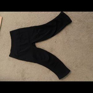 Lululemon cropped leggings